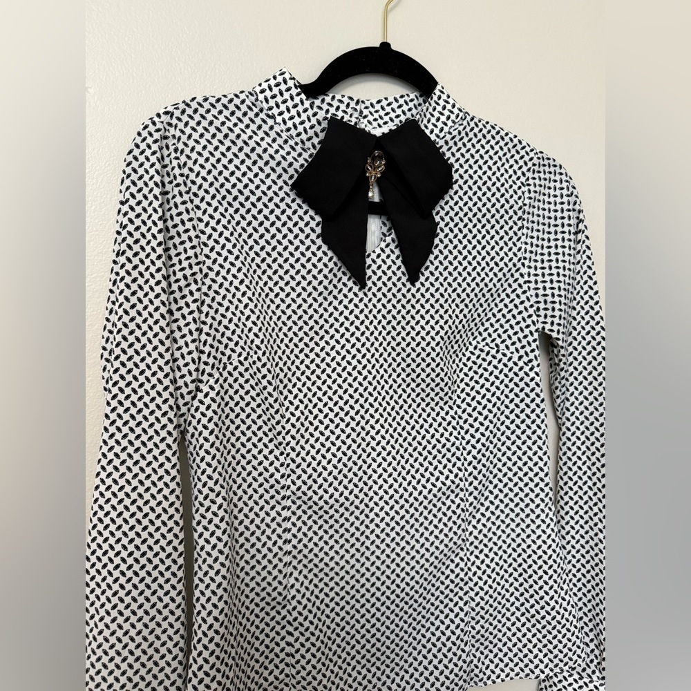Black and White Patterned Blouse with statement Bow - Picture 2 of 11
